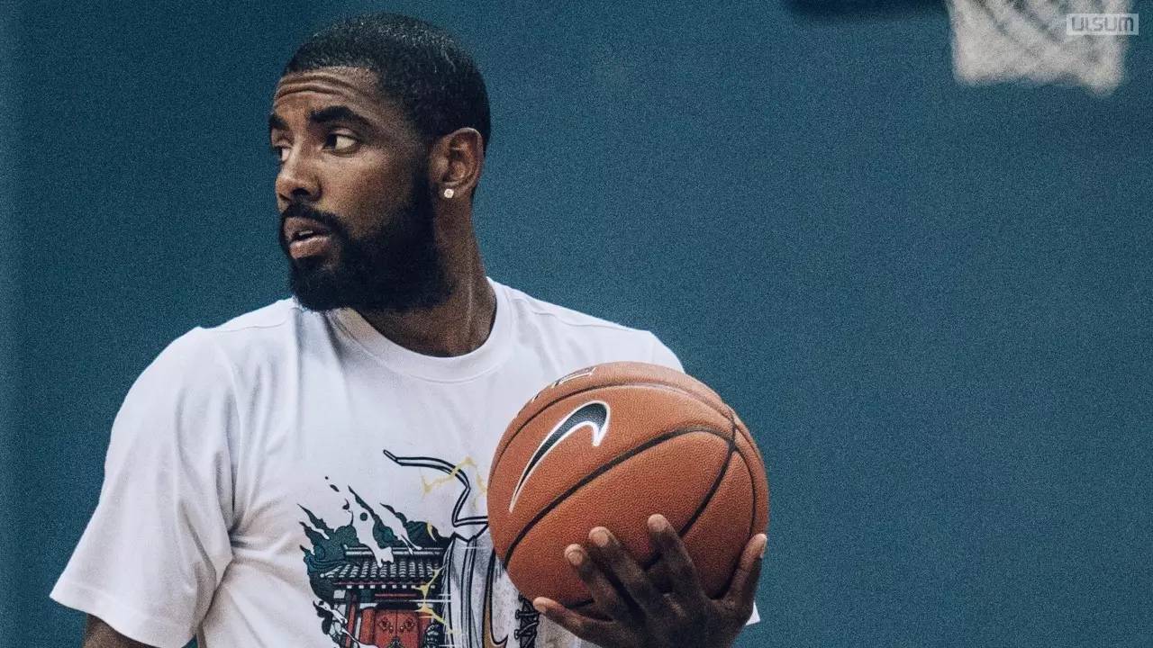 显得畏手畏 显得畏手畏