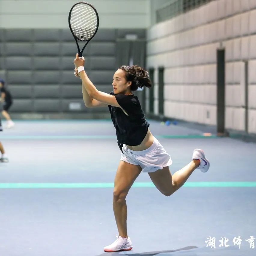 抓住对手的 抓住对手的