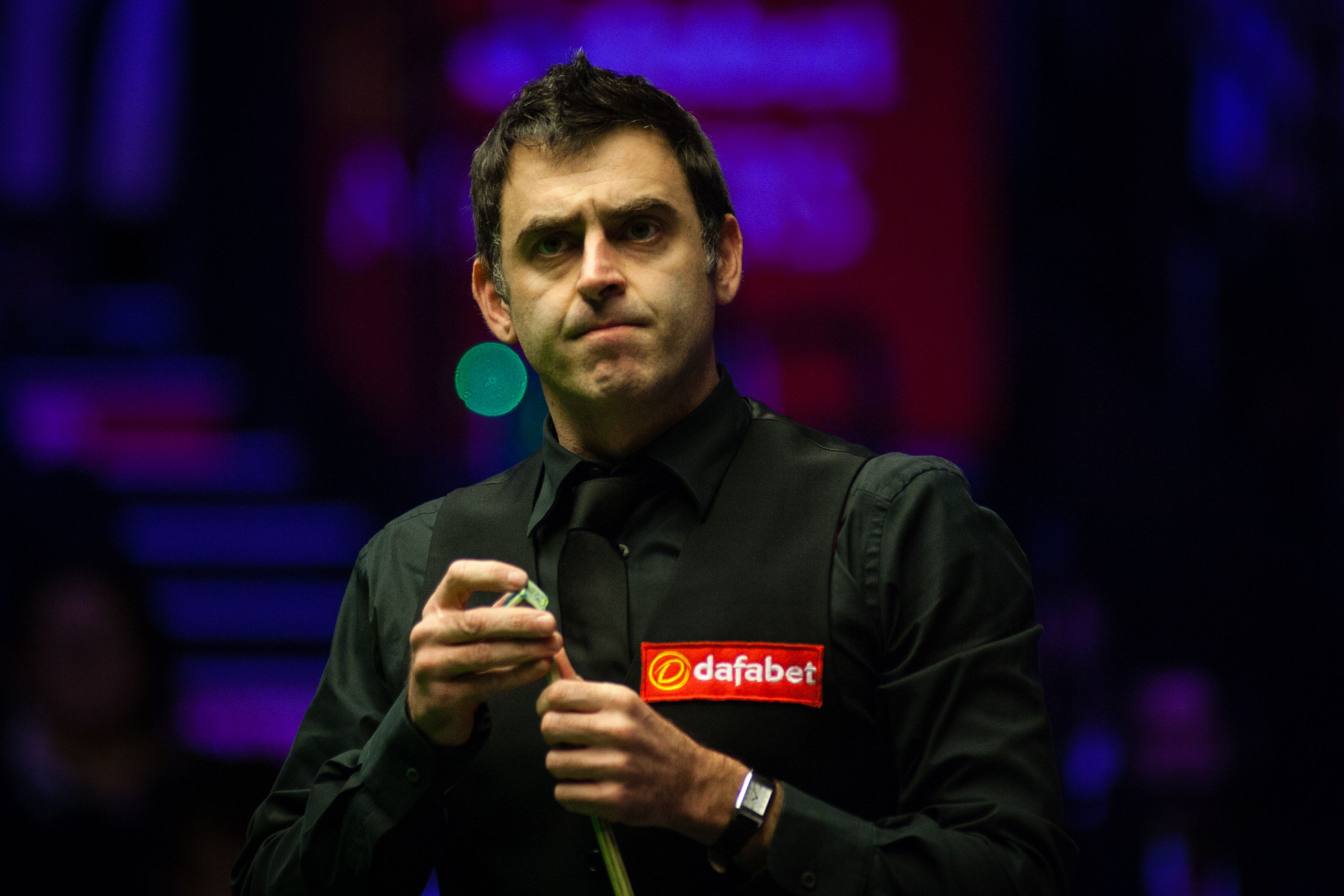 他是一位在 他是一位在