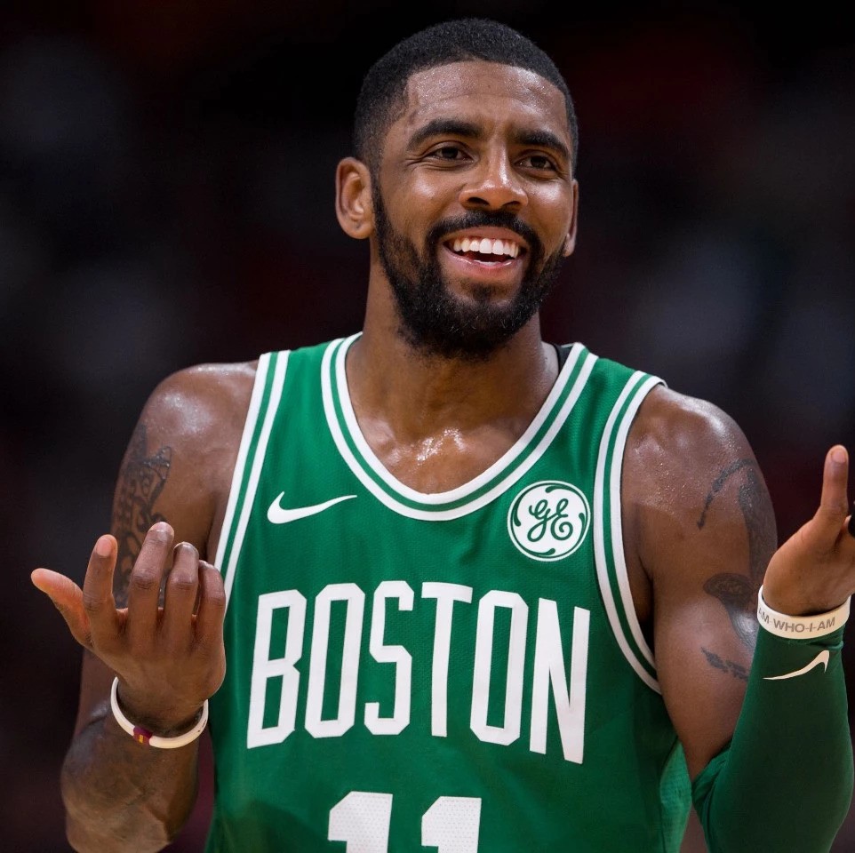 对俱乐部的 对俱乐部的