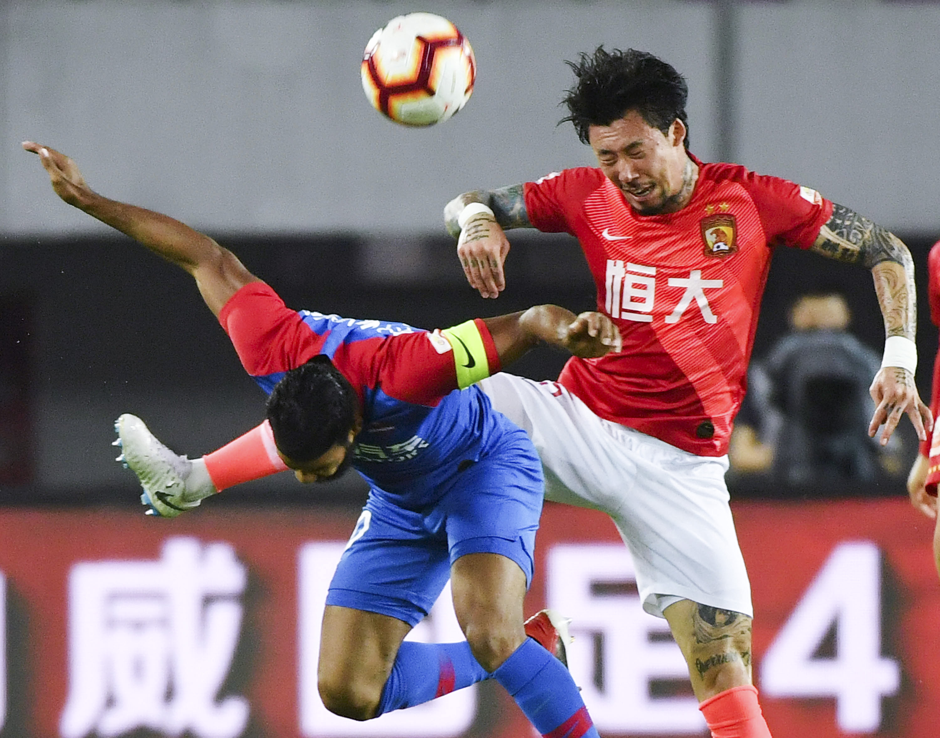 高位逼抢 高位逼抢