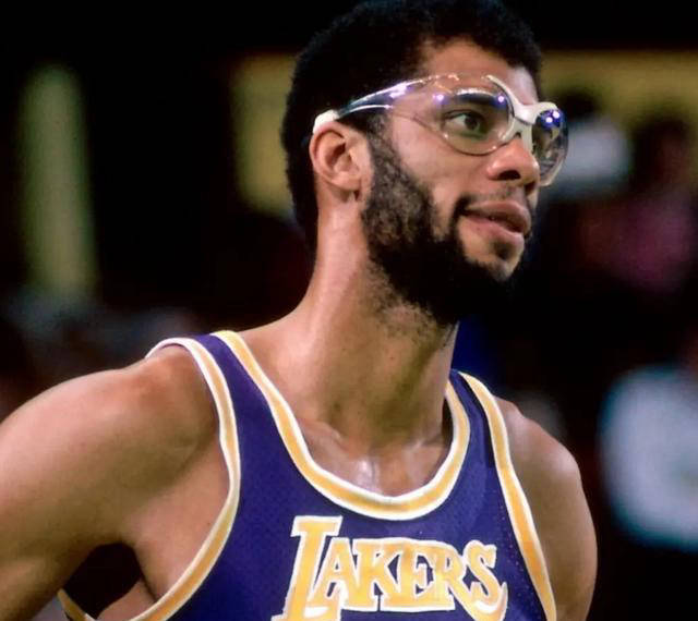 闷杀